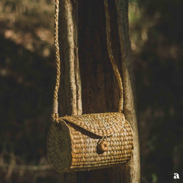 Ena Sling Bag / Kauna grass Sling Bag